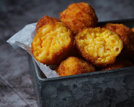 MAC 'N' CHEESE BITES