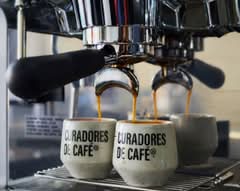 Curadores de Café (Cacho)