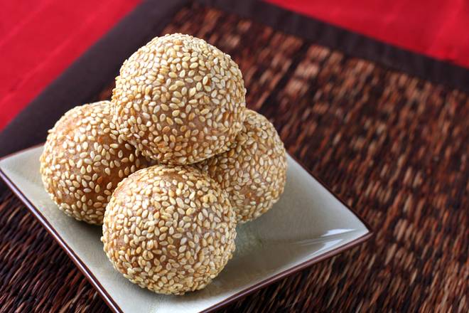 D10 Boule d'or au sésame / Golden Ball with Sesame