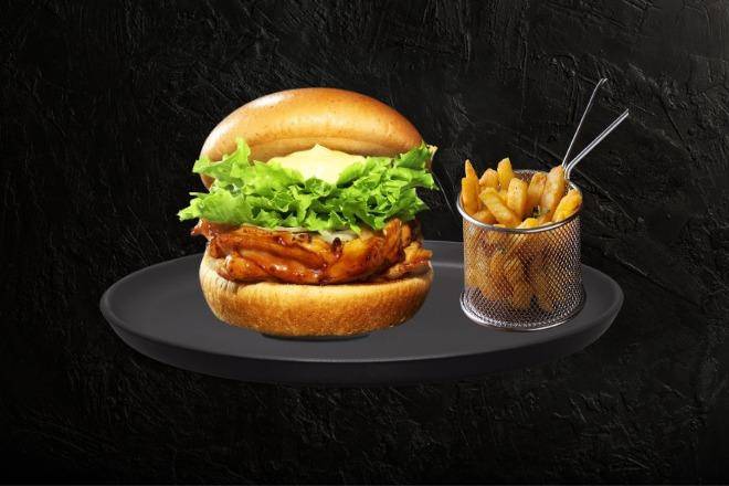 火烤炙燒雞腿堡餐 Grilled chicken burger set