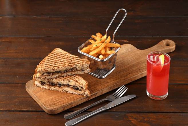 Cheesy Chicken & Mushroom Sandwich