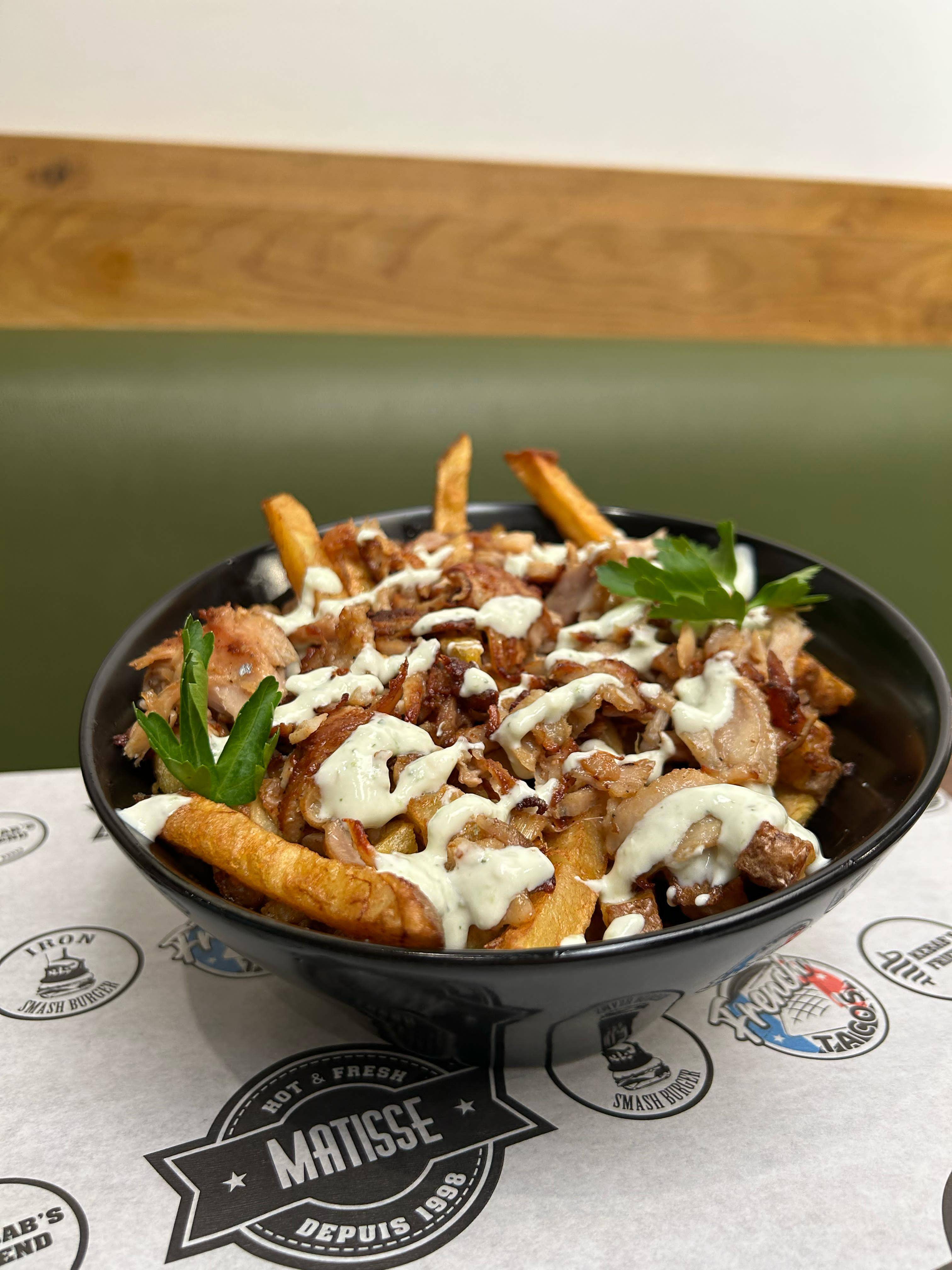 Barquette de Frites fraiche & viande Kebab. 🍟 🧀🍟 🐔🍟