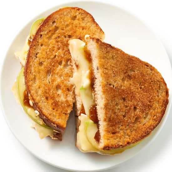 Grilled Brie with Apples & Fig Jam