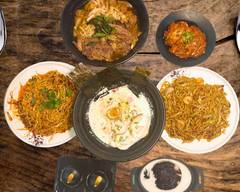 God Damn Noodle 疯人面馆 (322 Somerset Street East)