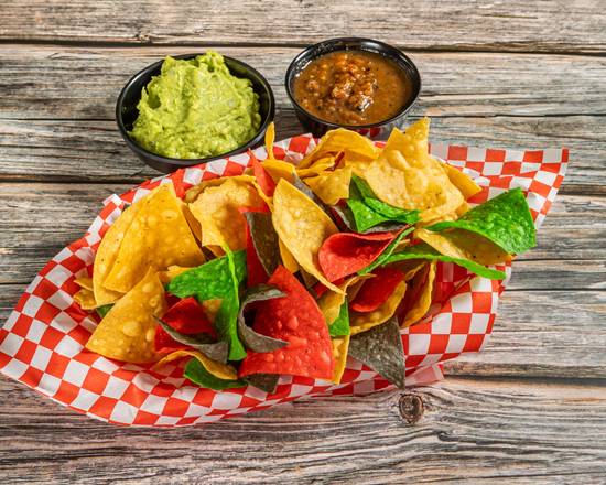 Chips, Salsa & Guac