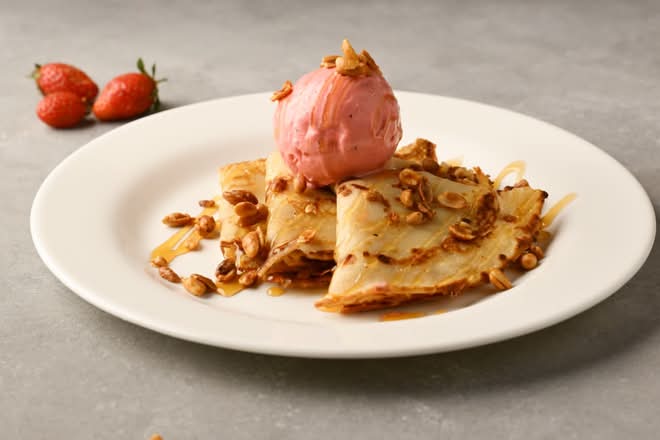 Crepe with a scoop of Ice Cream