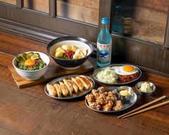 臺虎 居餃屋