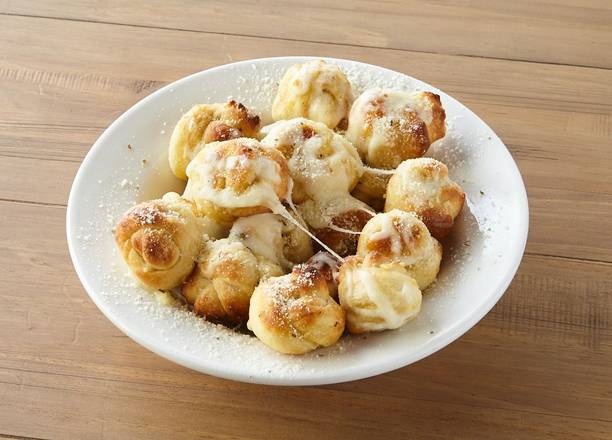 Mini Garlic Knots with Cheese