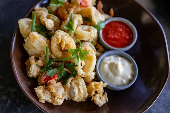 Semolina-Dusted Calamari