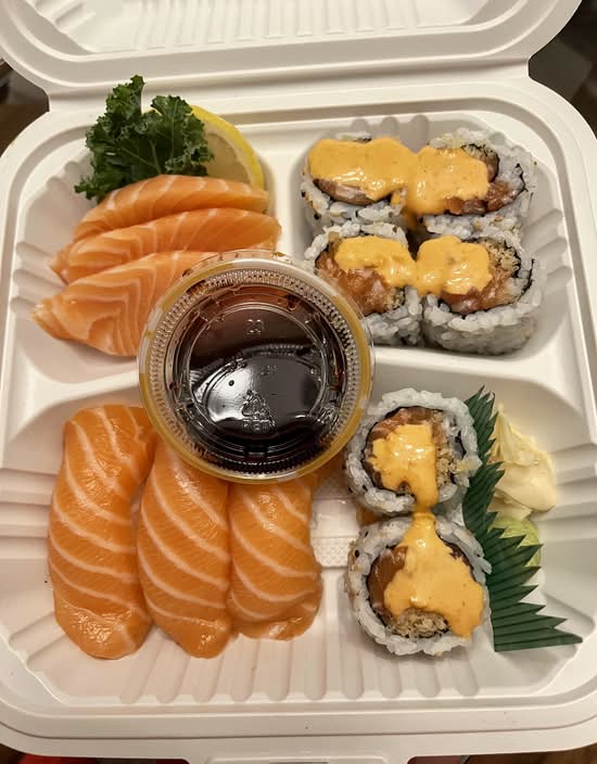 SS8. Salmon Special Combo