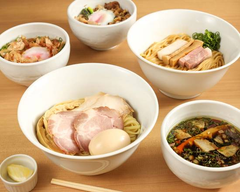 鴨と大山鶏スープの淡麗醤油らぁ麺 はやし田 中目黒店