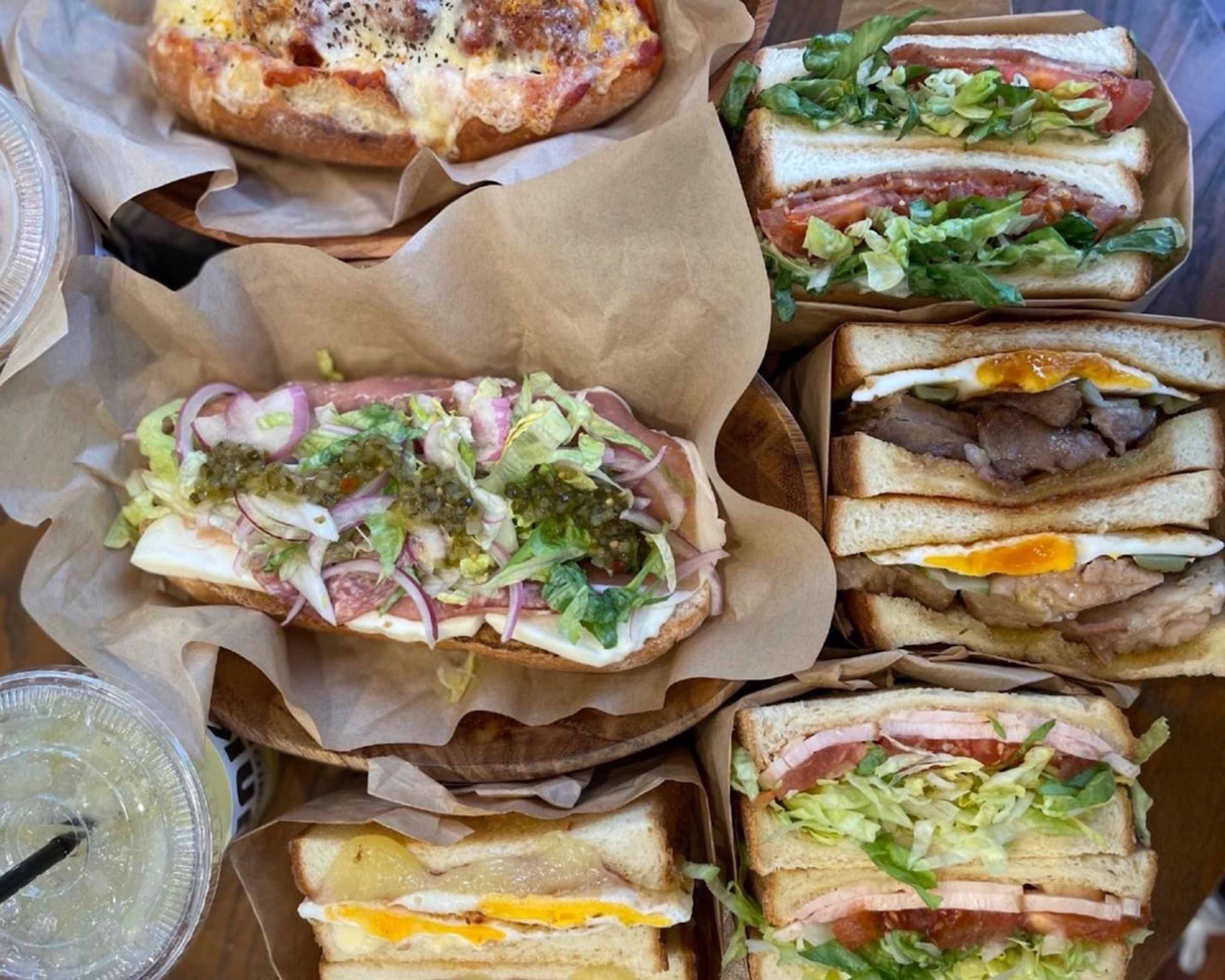 BUNK SANDWICHES 新宿イーストサイドスクエア店の出前・宅配・テイクアウトメニュー ウーバーイーツ