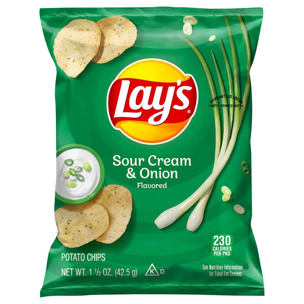 Lay's Potato Chips (sour cream-onion)