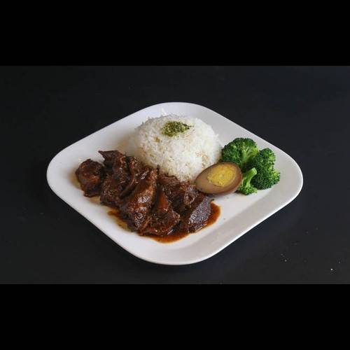 Braised Radish Beef Brisket on Rice 蘿蔔柱候牛腩飯