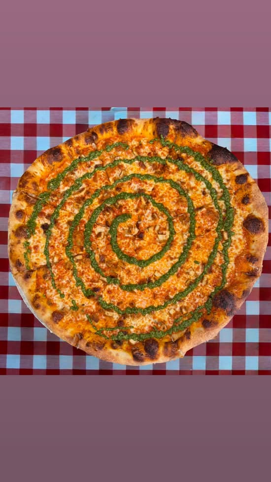 Mano's Pizzeria photo 3