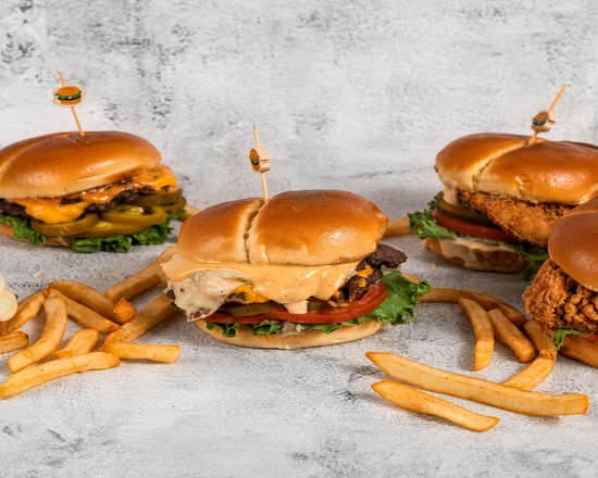 Super smash burger (9228 144 Ave NW 12)