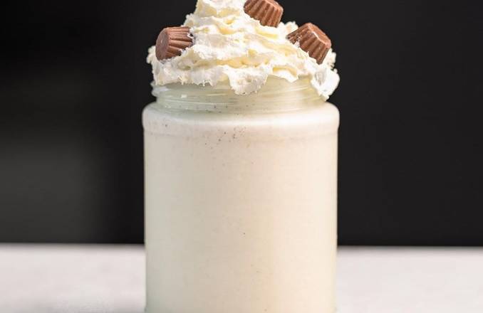 SHAKE made with REESE'S™️