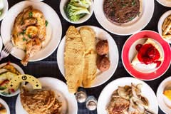 Piccadilly Cafeteria (Sherwood Forest Blvd)