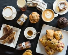 Monna Lisa Coffee & Bakery