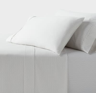 Threshold Performance Sheet Set, Queen, Light Gray Geo