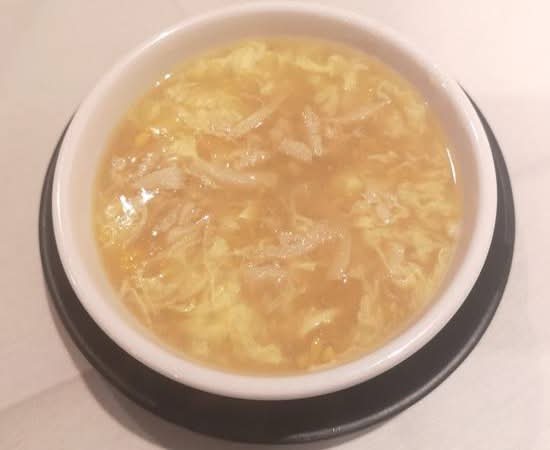 7. Soupe de mais avec poulet effiloché / Corn Soup with Shredded Chicken / 粟米鸡蓉汤