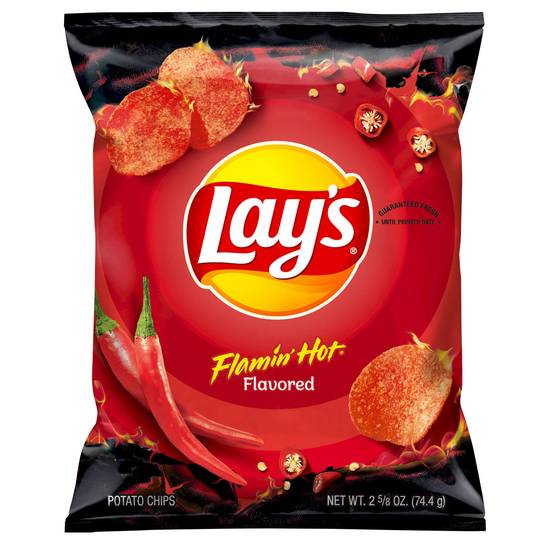 Lay's Flamin' Hot Flavored Potato Chips (2.6 oz)