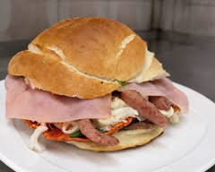 Cemitas "Lolis"