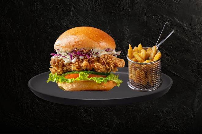 脆皮卡啦雞腿堡餐 Chicken cheese burger set