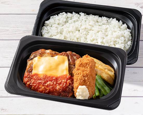 若鶏のグリル トマトソース＆かにクリーミーコロッケ弁当