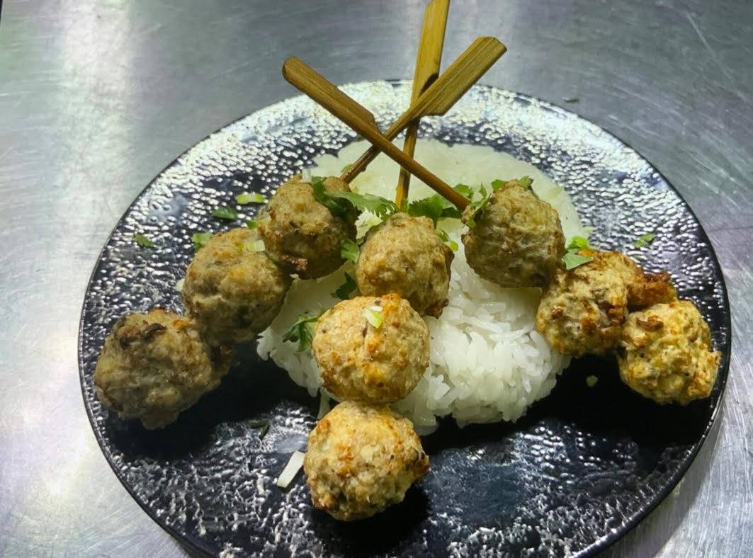 163- brochette Boulette de poulet