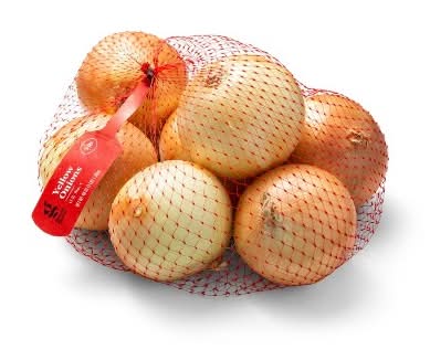 Good & Gather Yellow Onions (3 lbs)