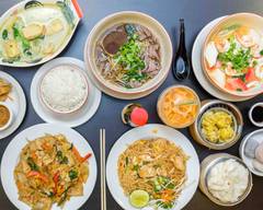 Kin Thai Zabb Thai Rice-Noodle