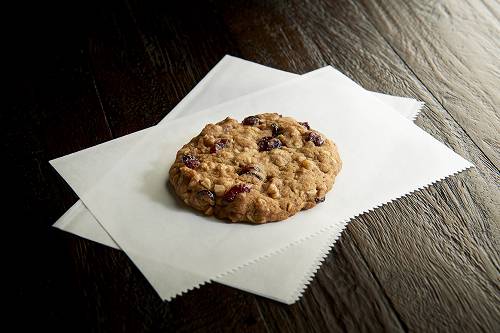 Cranberry Walnut Oatmeal Cookie (300 cal)