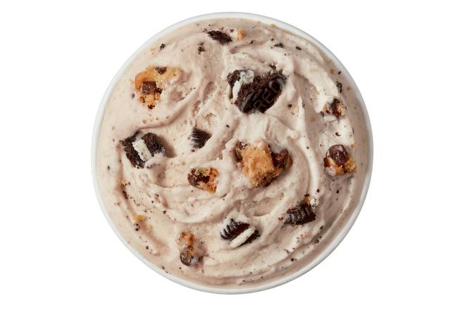 Ultimate Cookie Blizzard�® Treat