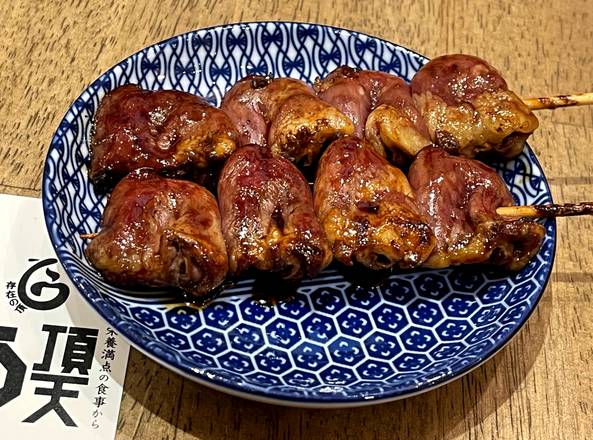 ハツ（2本） Chicken Hearts (2 Skewers)