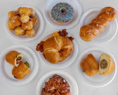 Dawn Donuts (125 N 11th St)