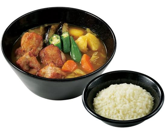 ローストチキンスープカレー（刻みカリフラワー付） Roast chicken soup curry (with shredded cauliflower)