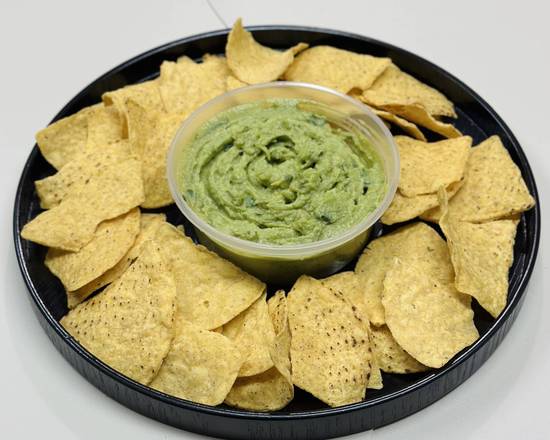 Chips w. Guacamole (8 oz)