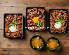 すき焼きオンザエッグ wagyu-beef SUKIYAKI on the egg TOKYO