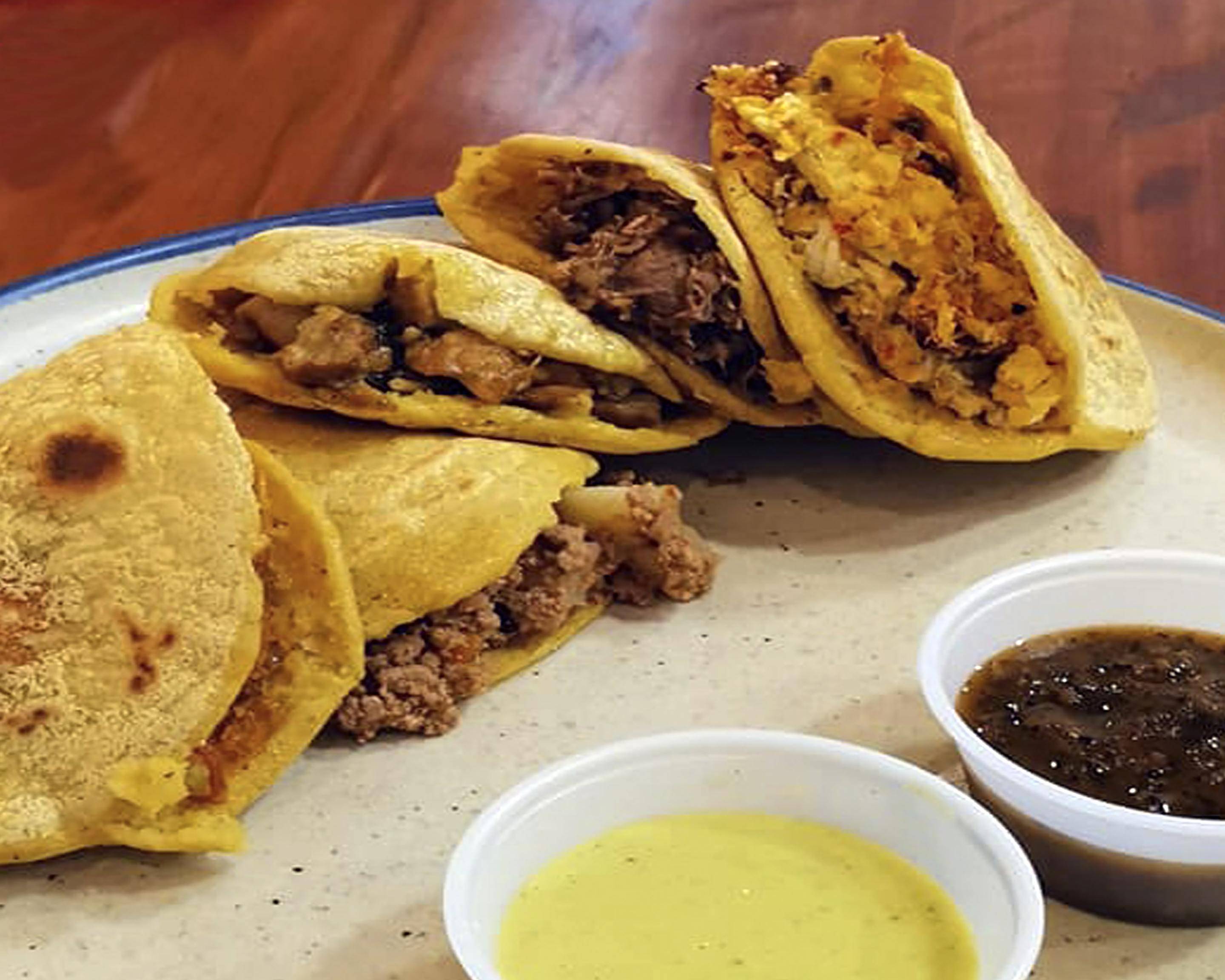 Las Bonitas Gorditas Menú a Domicilio en San Pedro Garza García | Las  Bonitas Gorditas Precios | Uber Eats