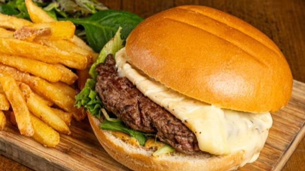 Cheesy Burger Simple Steak