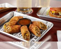 Clicks Sports Cafe (Arlington)