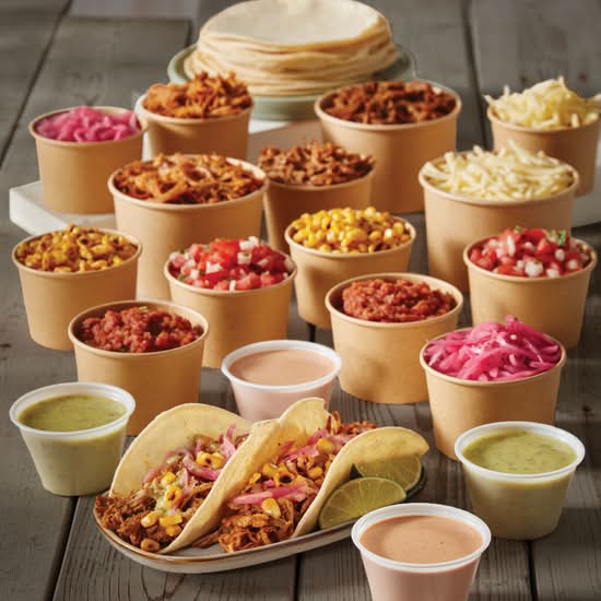 Take Home Taco Kit (Serves 6) / Kit de tacos à emporter (6 personnes)
