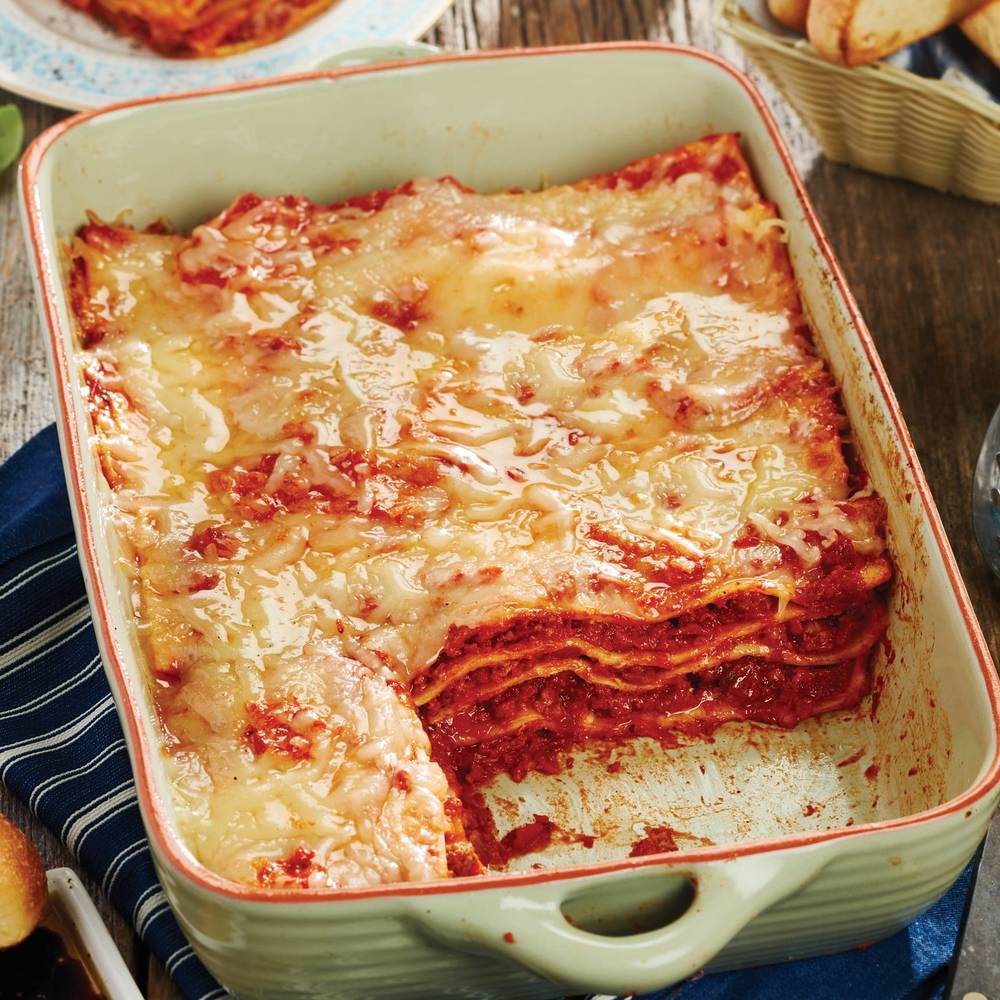 M&M Food Market · Supreme Homestyle Lasagna (907g)