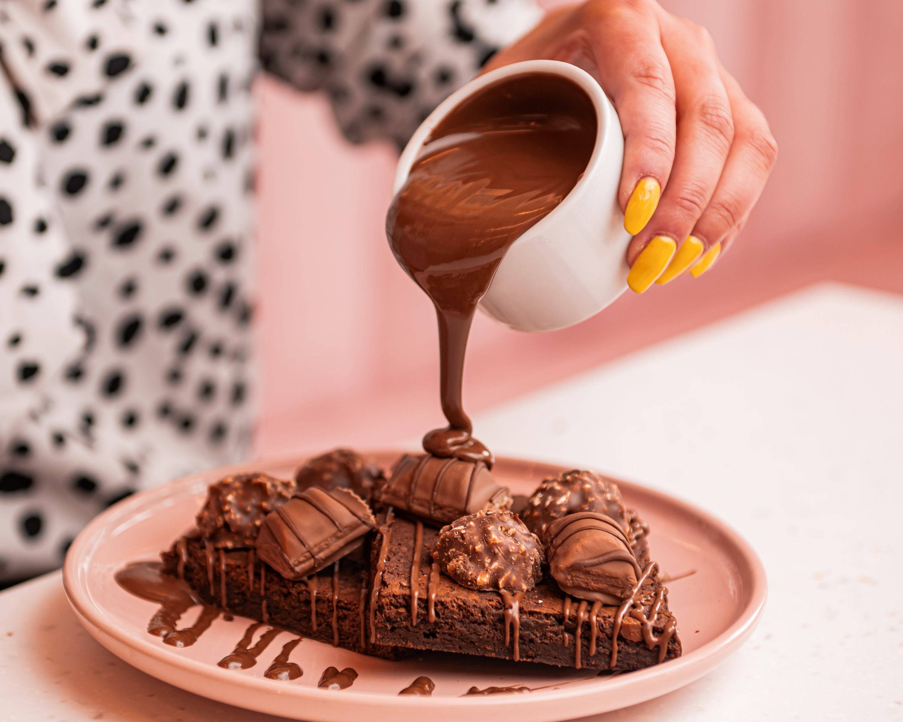 Doorstep Desserts Bede Park Menu Takeaway in Leicester Delivery