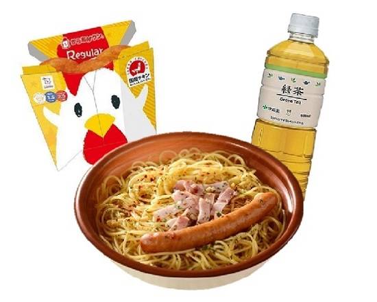 【麺セット】大盛ペペロンチーノ＆からあげクン＆Lm 緑茶