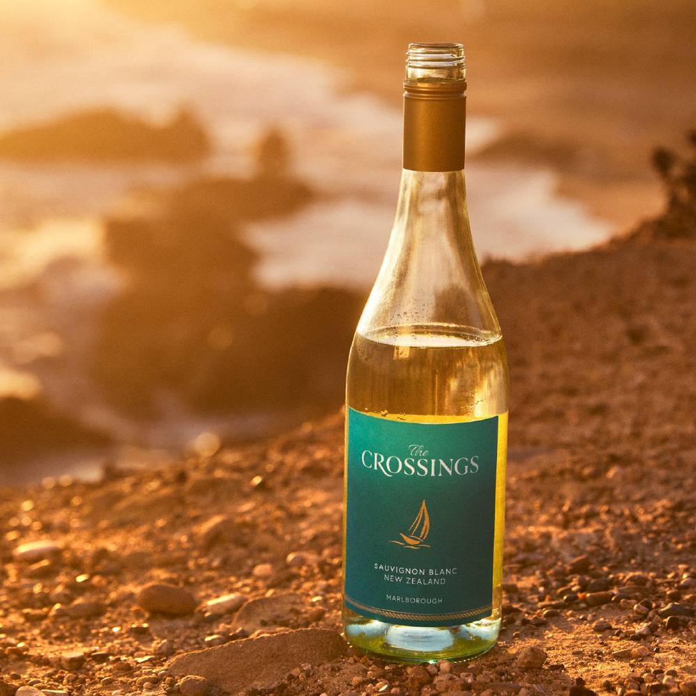 Crossings New Zealand Sauvignon Blanc (750 ml)