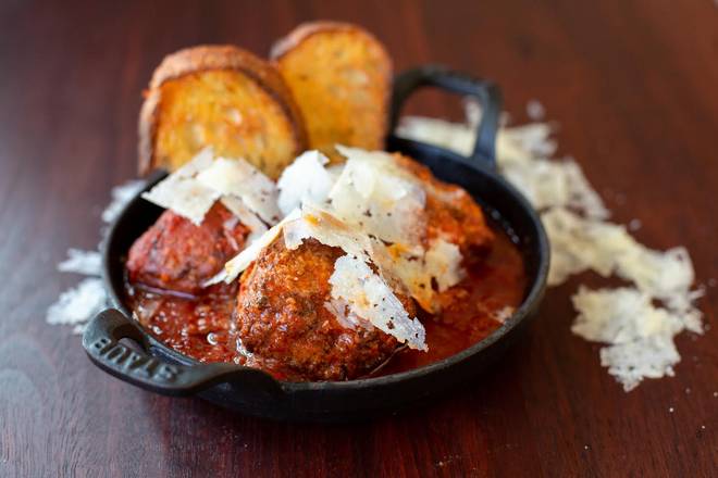 Neapolitan Meatballs in Sugo