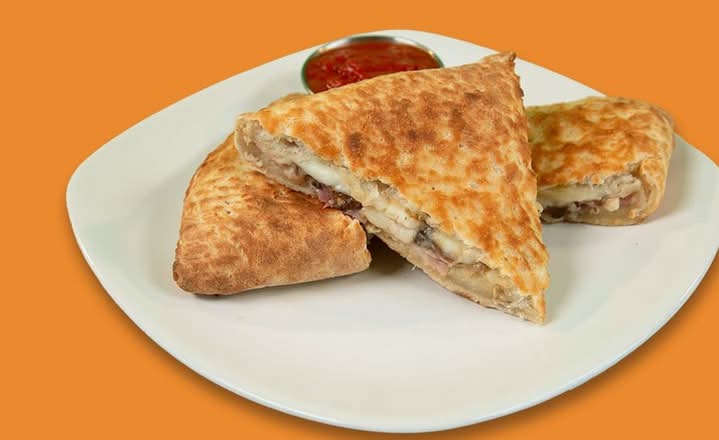 Calzone Jamón y Champiñones