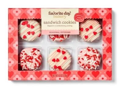 Valentine's Day Pink & White Dipped Sandwich Cookies - 4.8oz/6ct - Favorite Day™